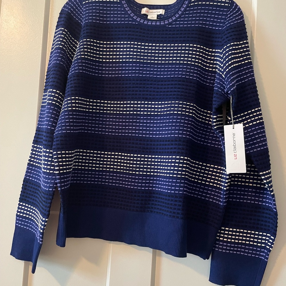 Liz Claiborne women’s Blue Striped Sweater Size Large
